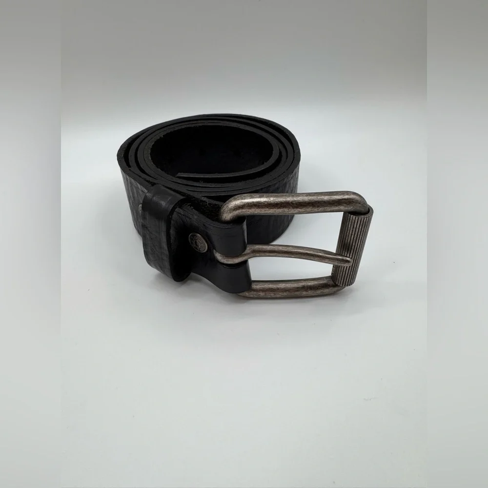NWOT Levi’s Genuine Leather Belt Large 38-40